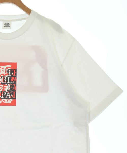 BLACK EYE PATCH เสื้อยืด/เสื้อท็อปส์