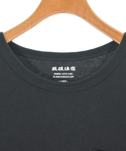 BLACK EYE PATCH เสื้อยืด/เสื้อท็อปส์