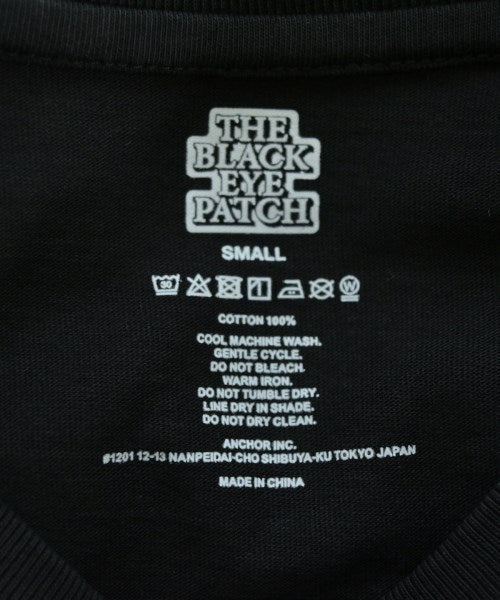 BLACK EYE PATCH เสื้อยืด/เสื้อท็อปส์
