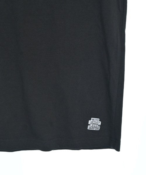 BLACK EYE PATCH เสื้อยืด/เสื้อท็อปส์