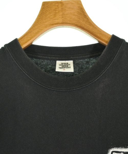 BLACK EYE PATCH เสื้อยืด/เสื้อท็อปส์