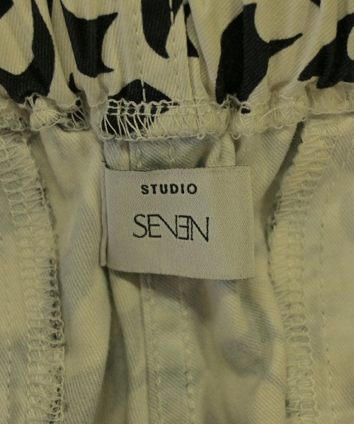 STUDIO SEVEN กางเกงขาสั้น