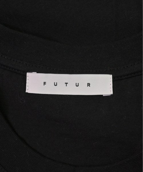 FUTUR เสื้อยืด/เสื้อท็อปส์