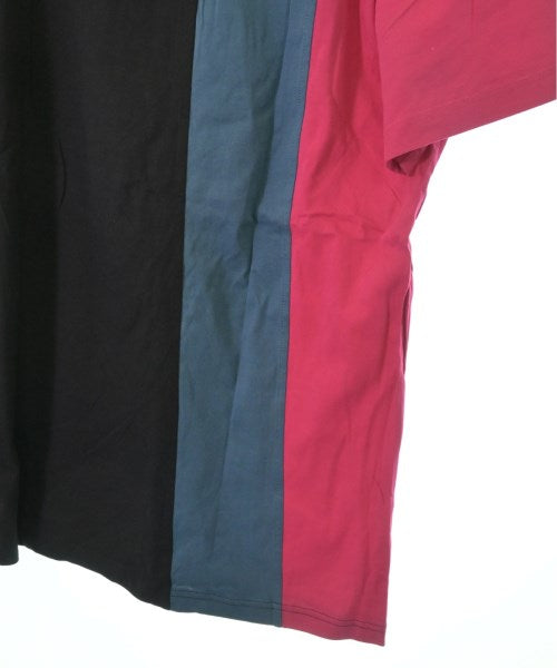 FUTUR เสื้อยืด/เสื้อท็อปส์