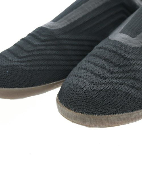 GOSHA RUBCHINSKIY รองเท้าผ้าใบ