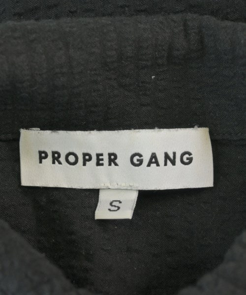 PROPER GANG เสื้อยืด/เสื้อท็อปส์