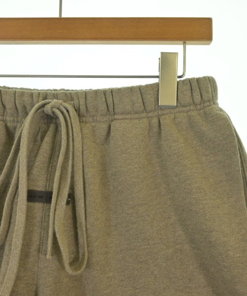 Fear of God ESSENTIALS กางเกงขาสั้น