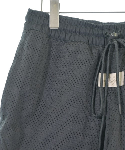 Fear of God ESSENTIALS กางเกงขาสั้น