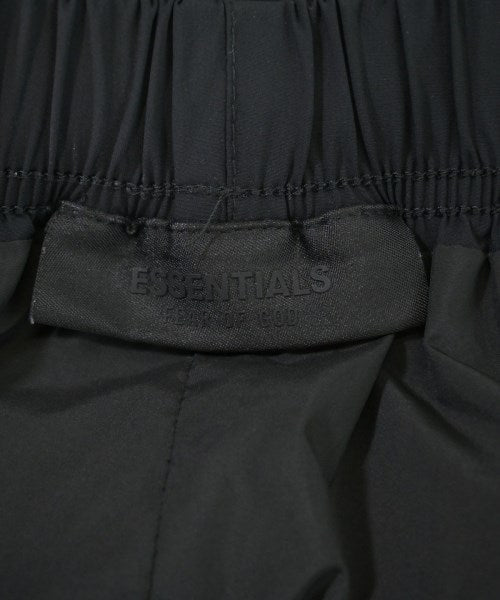 Fear of God ESSENTIALS กางเกงขาสั้น