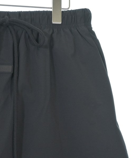Fear of God ESSENTIALS กางเกงขาสั้น
