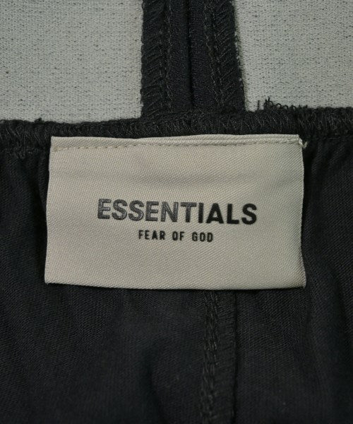 Fear of God ESSENTIALS กางเกงขาสั้น