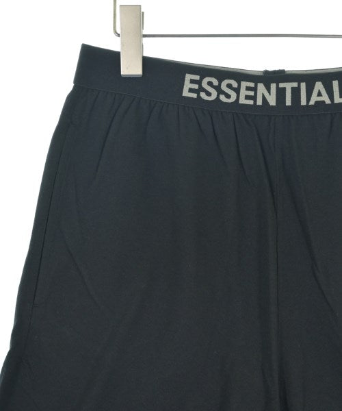Fear of God ESSENTIALS กางเกงขาสั้น