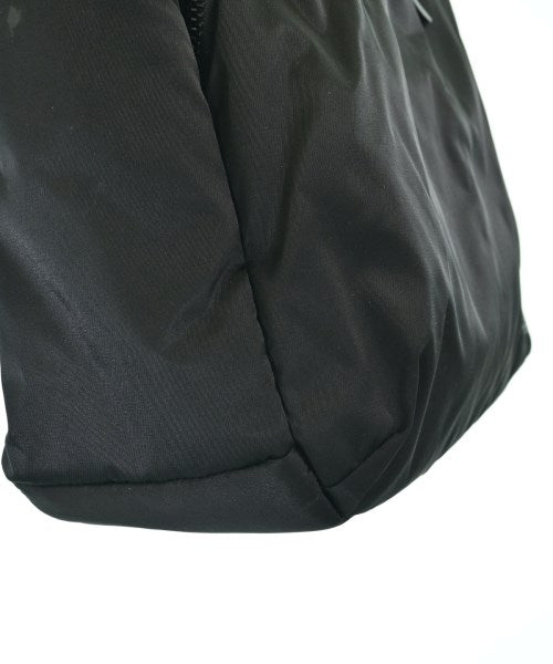 THE NORTH FACE กระเป๋าสะพาย