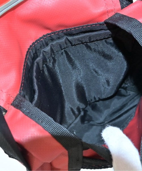 THE NORTH FACE กระเป๋าสะพาย