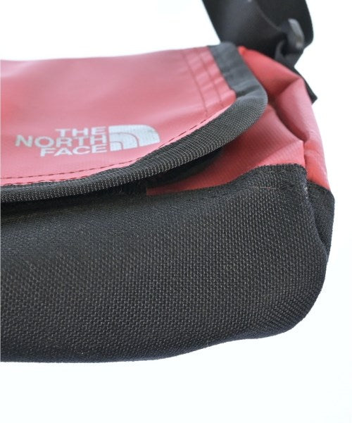 THE NORTH FACE กระเป๋าสะพาย