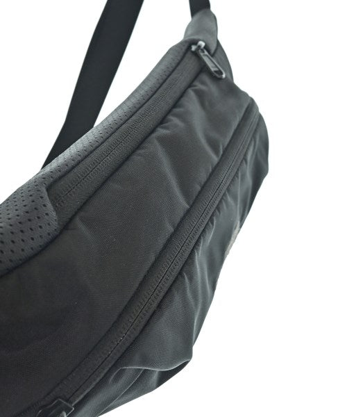 THE NORTH FACE กระเป๋าสะพาย
