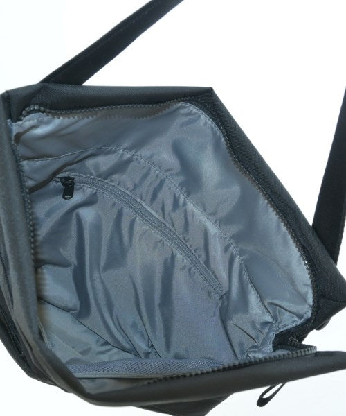 THE NORTH FACE กระเป๋าสะพาย