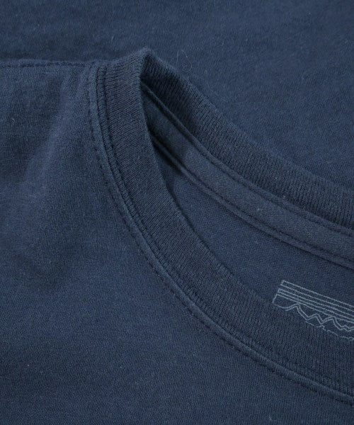 patagonia เสื้อยืด/เสื้อท็อปส์