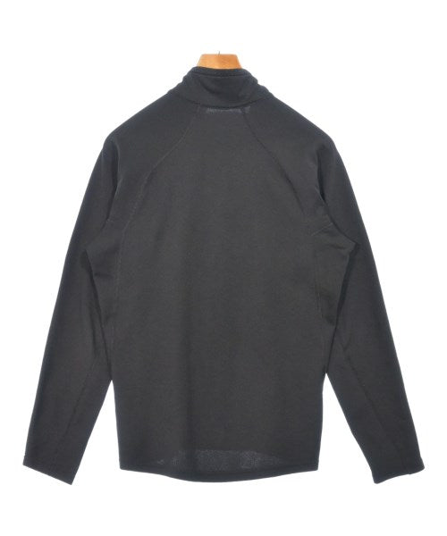 patagonia เสื้อยืด/เสื้อท็อปส์