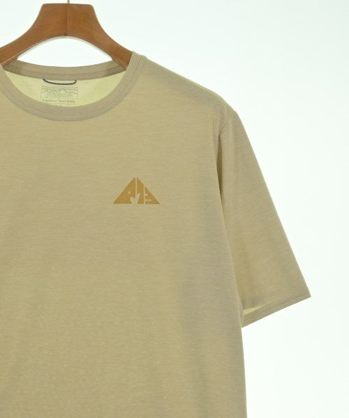 patagonia เสื้อยืด/เสื้อท็อปส์