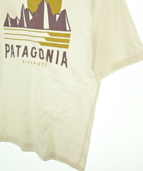 patagonia เสื้อยืด/เสื้อท็อปส์