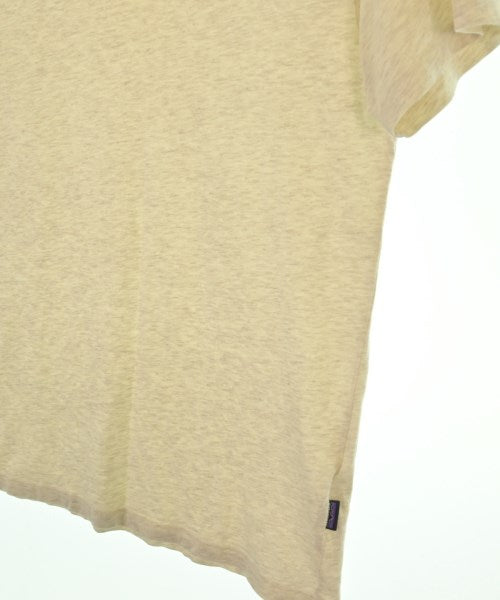 patagonia เสื้อยืด/เสื้อท็อปส์