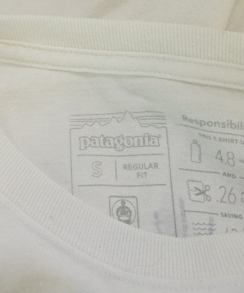 patagonia เสื้อยืด/เสื้อท็อปส์