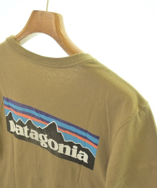 patagonia เสื้อยืด/เสื้อท็อปส์