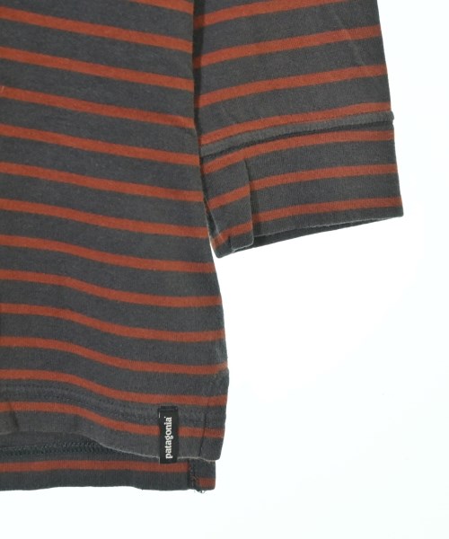 patagonia เสื้อยืด/เสื้อท็อปส์