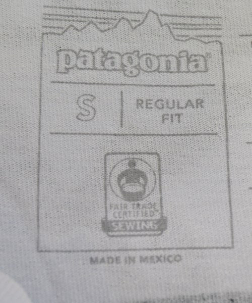 patagonia เสื้อยืด/เสื้อท็อปส์