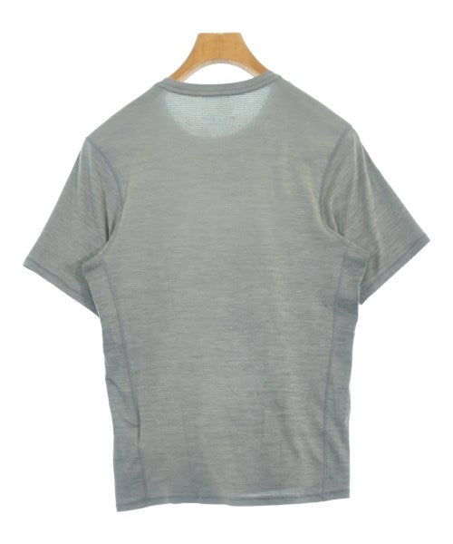 patagonia เสื้อยืด/เสื้อท็อปส์