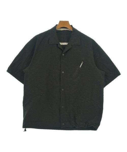 GRAMICCI เสื้อลำลอง