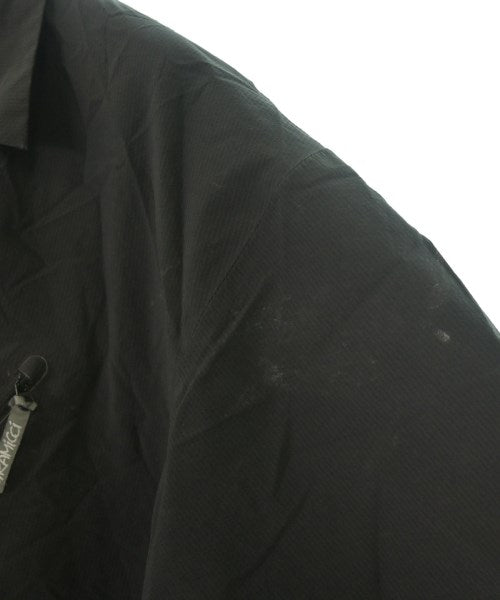 GRAMICCI เสื้อลำลอง