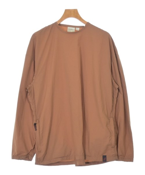 GRAMICCI เสื้อยืด/เสื้อท็อปส์