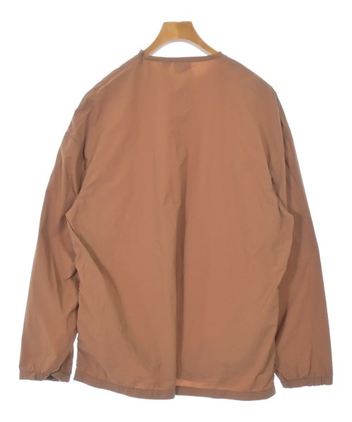 GRAMICCI เสื้อยืด/เสื้อท็อปส์