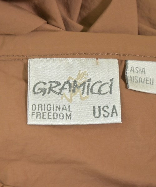 GRAMICCI เสื้อยืด/เสื้อท็อปส์