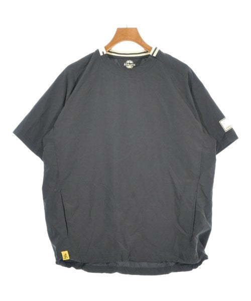 GRAMICCI เสื้อยืด/เสื้อท็อปส์
