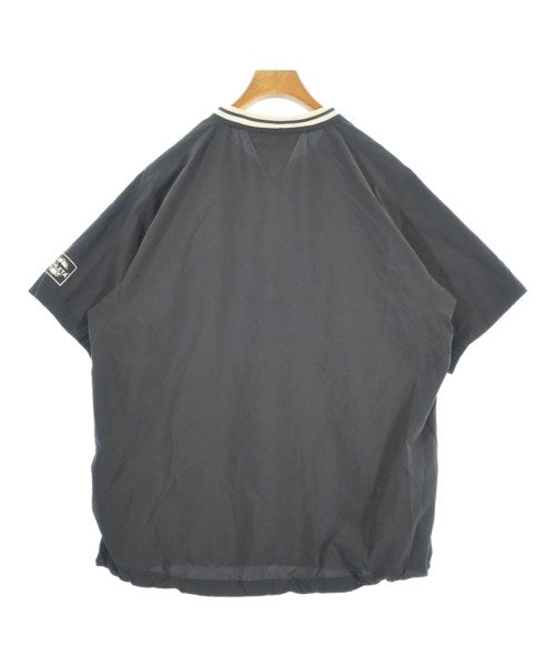 GRAMICCI เสื้อยืด/เสื้อท็อปส์