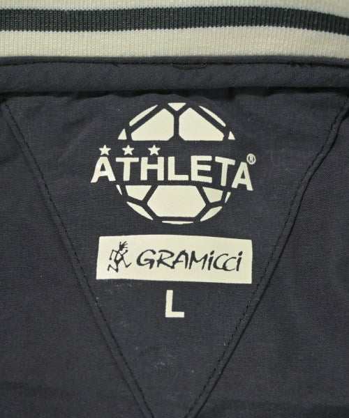 GRAMICCI เสื้อยืด/เสื้อท็อปส์