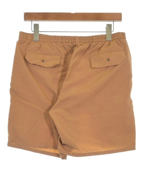 Deluxe กางเกงขาสั้น