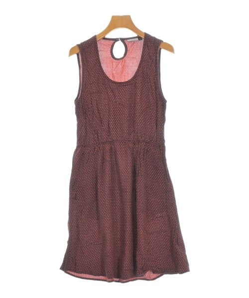 KAVU ชุดเดรส