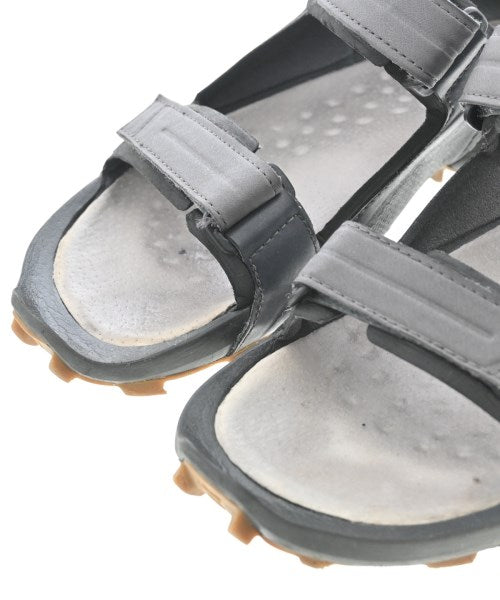 Salomon รองเท้าแตะ