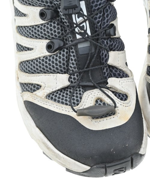 Salomon รองเท้าผ้าใบ