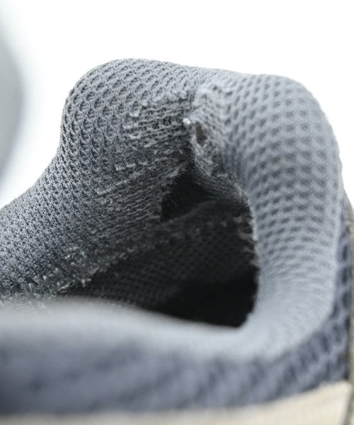 Salomon รองเท้าผ้าใบ