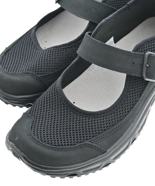 Salomon รองเท้าผ้าใบ