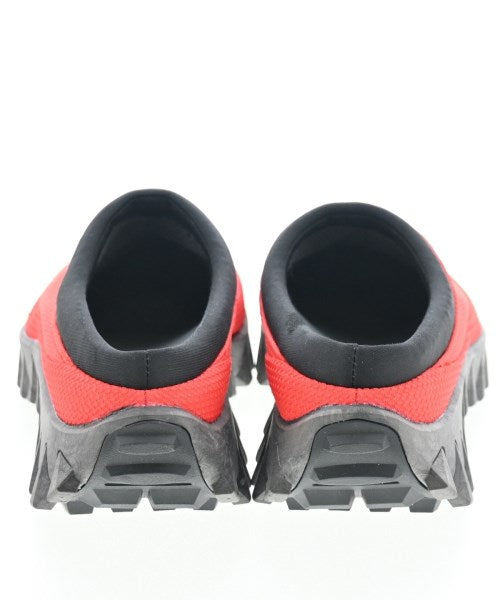 Salomon รองเท้าแตะ