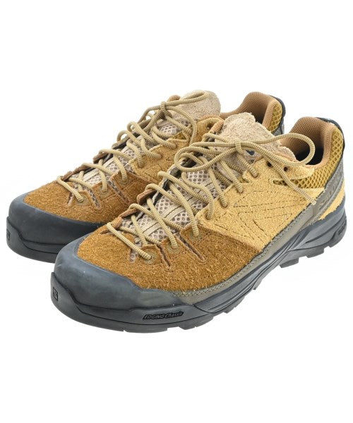 Salomon รองเท้าผ้าใบ