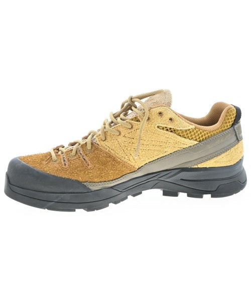 Salomon รองเท้าผ้าใบ