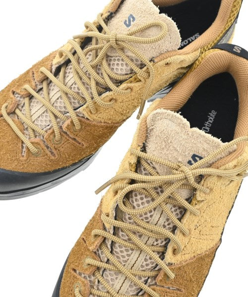 Salomon รองเท้าผ้าใบ