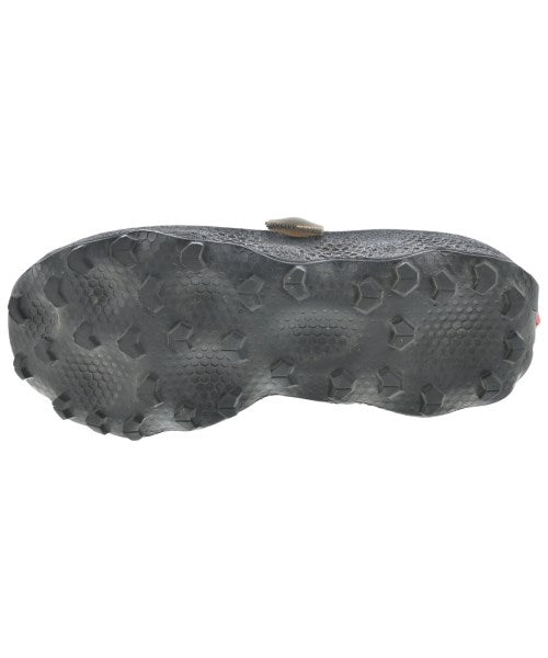 Salomon รองเท้าผ้าใบ